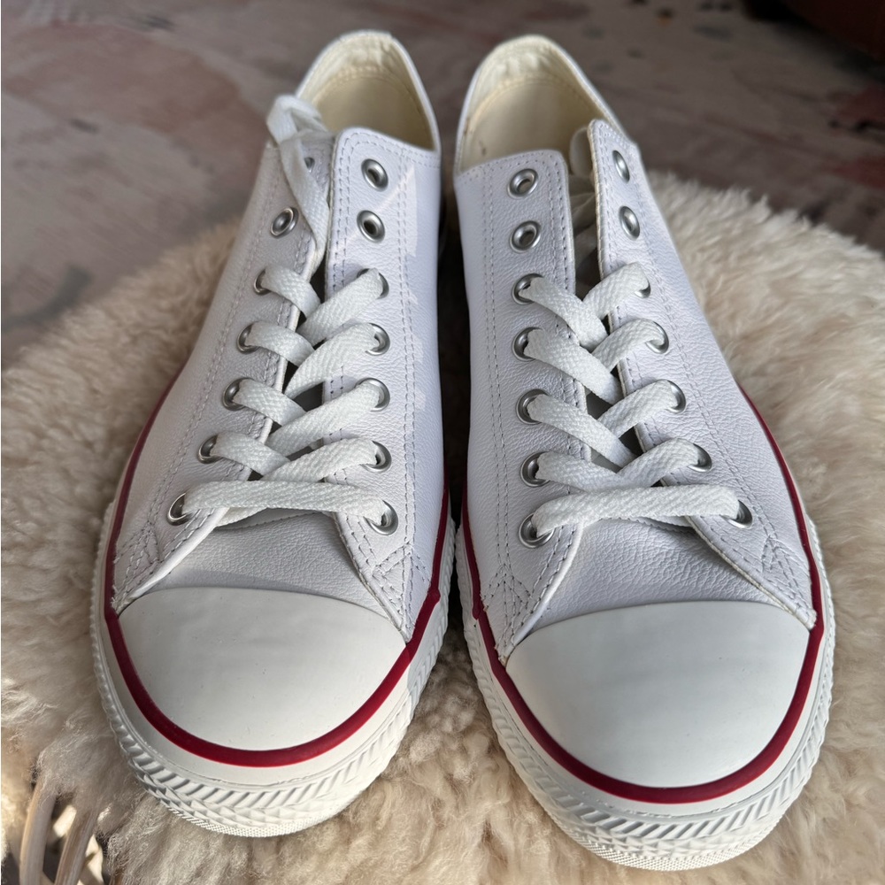 Brand New never worn Converse Chuck Taylor All Stars Unisex Size Men’s 10.5